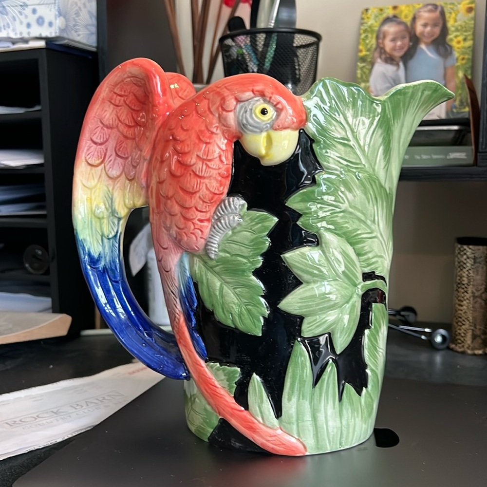 Vintage Fitz & Floyd parrot pitcher 1.5 qt jungle- excellent condition
